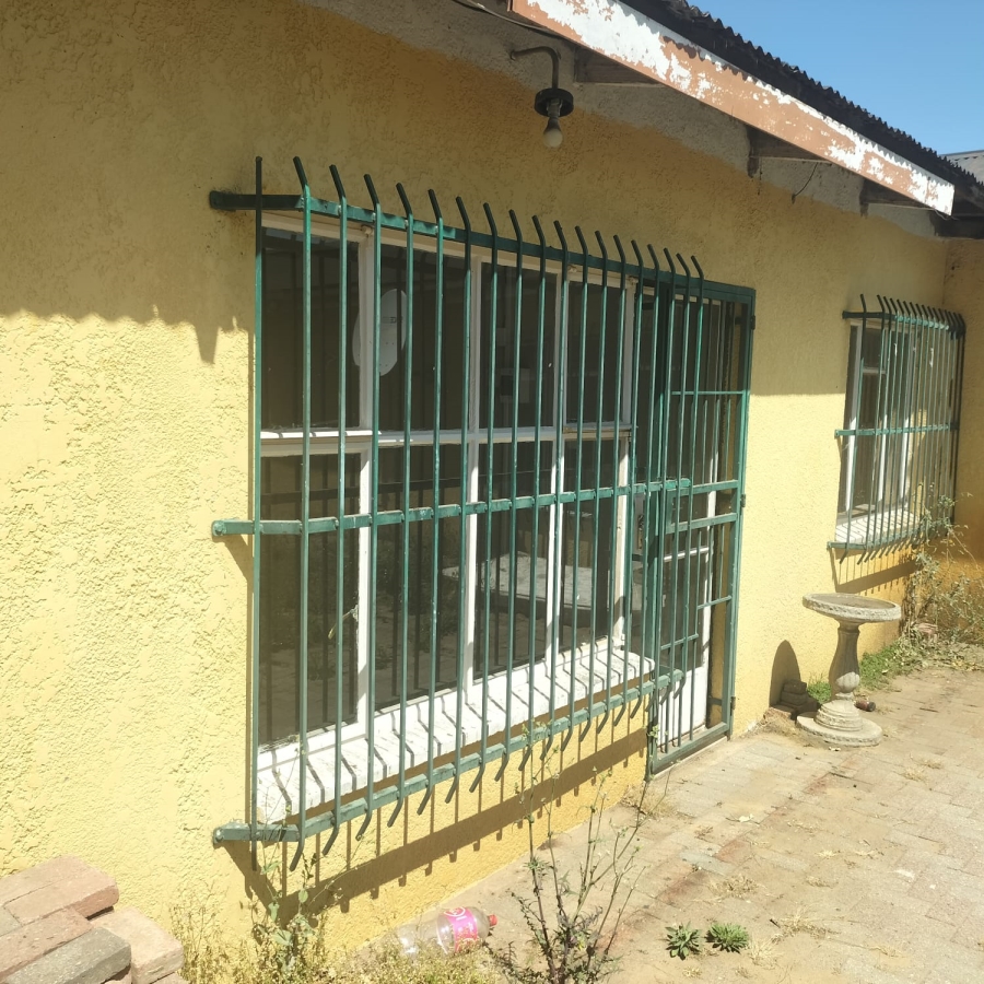 5 Bedroom Property for Sale in Sasolburg Free State
